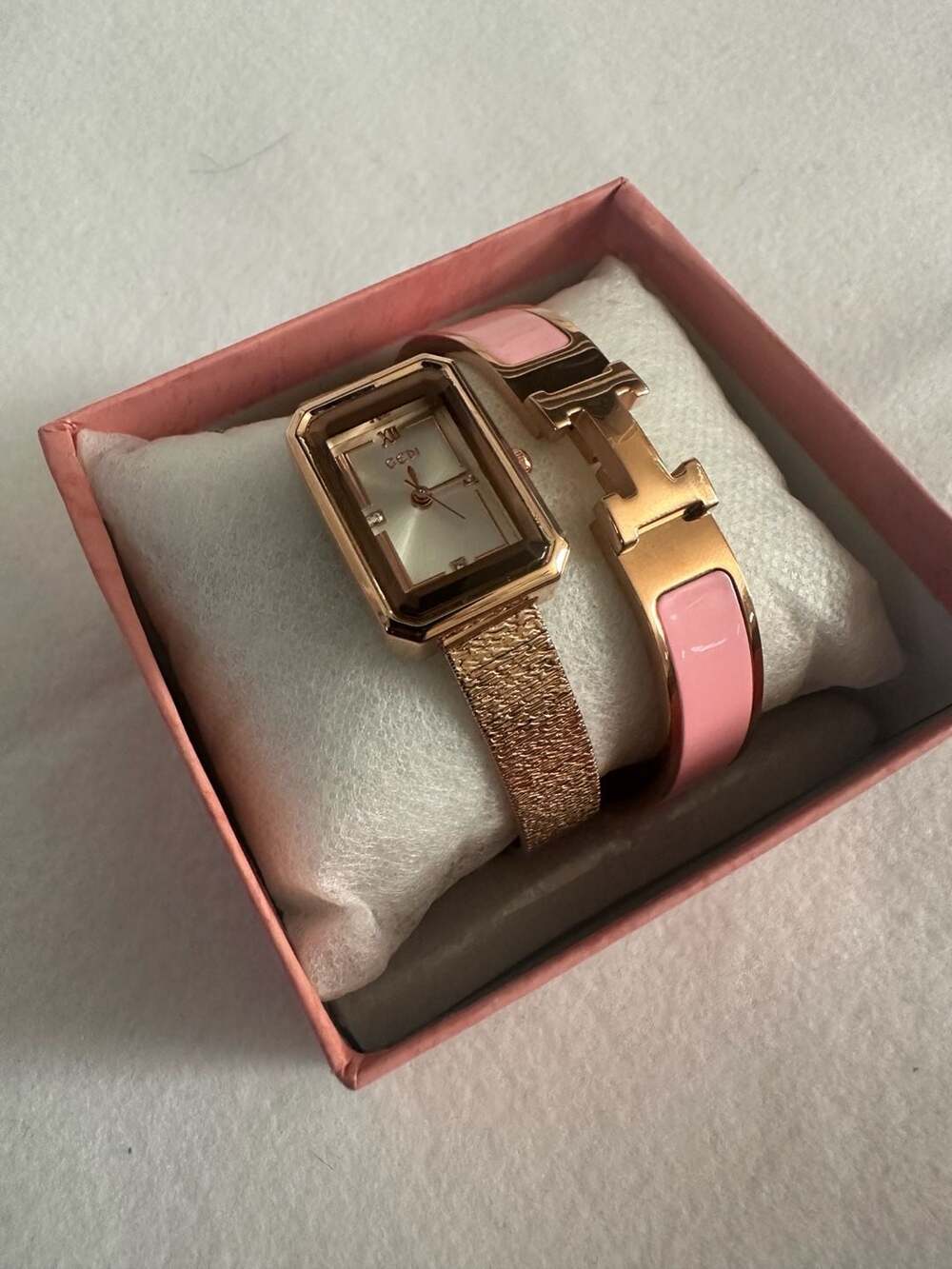 Elegant Gold-Tone Watch & Bracelet Set